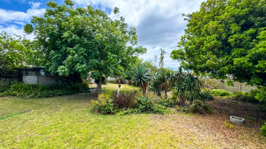 4 Bedroom Property for Sale in Dana Bay Western Cape